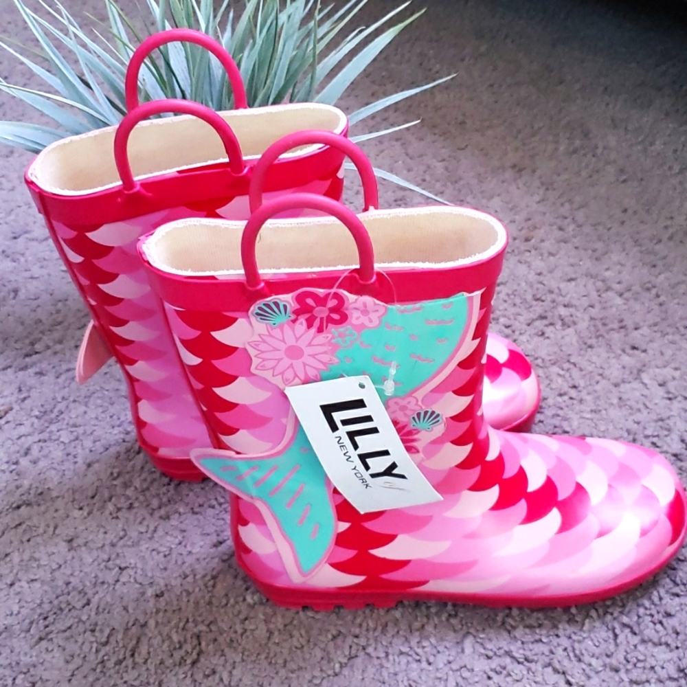 NWT Little girls Rain boots
